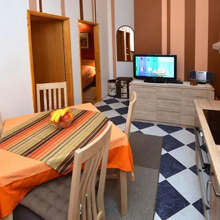 Lägenhet Dubrovnik Apt Mediteran Next To The Beach And Old Town